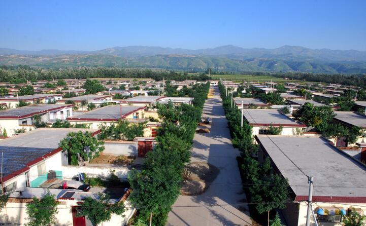 小型秸稈顆粒機的出現對新農村建設起到很大的幫助 小型秸稈顆粒機的出現對新農村建設起到很大的幫助