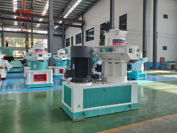 木屑顆粒顆粒機(jī)器展示 木屑顆粒顆粒機(jī)器展示