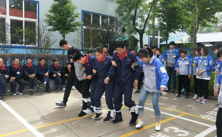 綁腿跑比賽 綁腿跑比賽