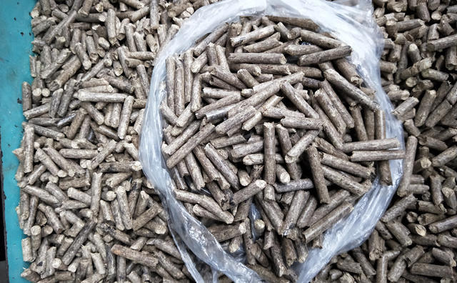 秸稈顆粒機(jī)顆粒燃料 秸稈顆粒機(jī)顆粒燃料