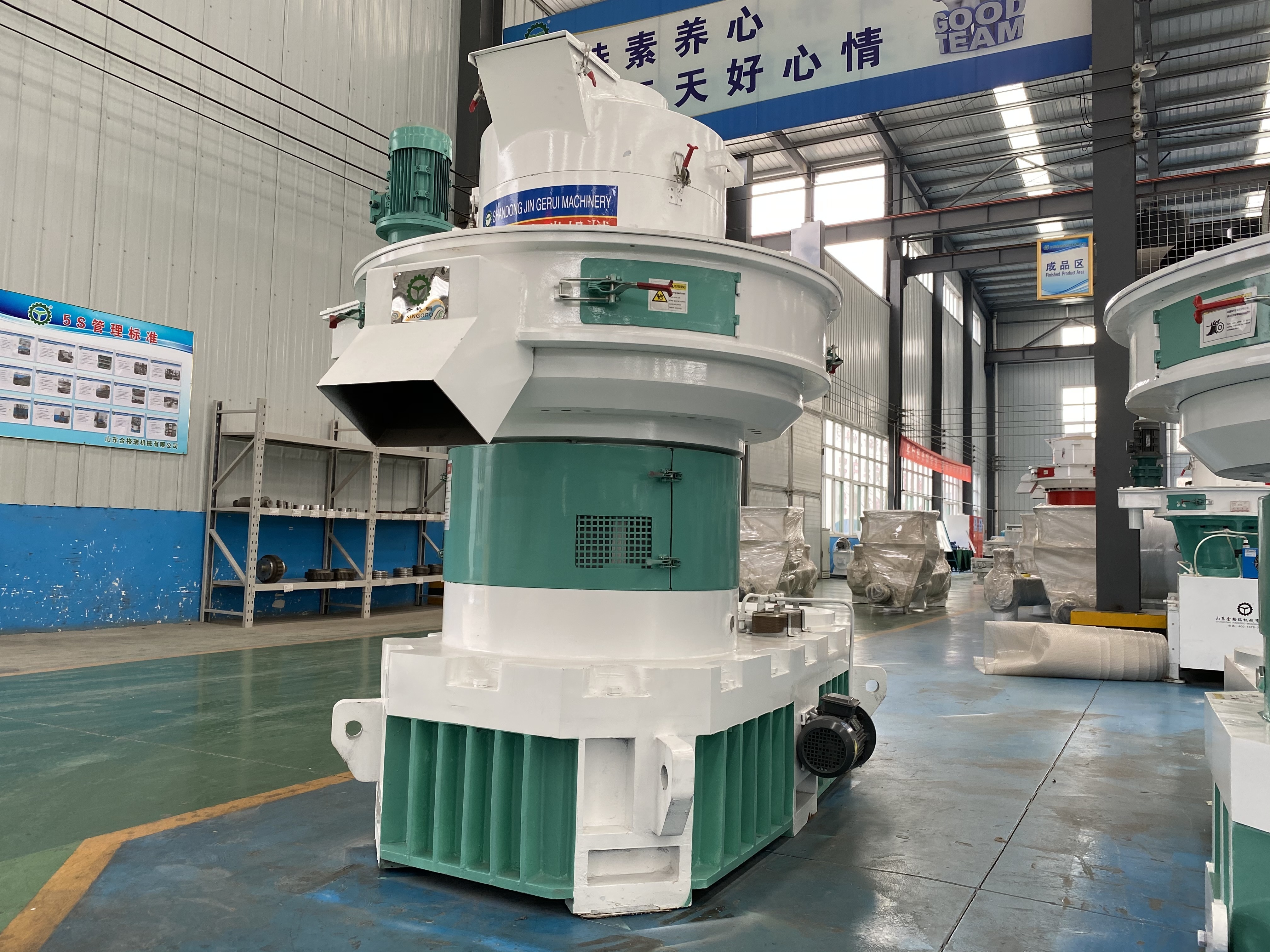 新式生物質(zhì)秸稈顆粒機(jī) 新式生物質(zhì)秸稈顆粒機(jī)