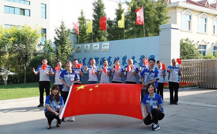 山東金格瑞歌唱祖國 山東金格瑞歌唱祖國