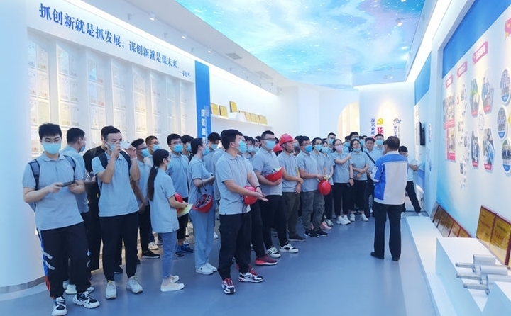 景書記從金格瑞的品牌、企業理念、公司規模、全球布局等方面介紹了公司 景書記從金格瑞的品牌、企業理念、公司規模、全球布局等方面介紹了公司