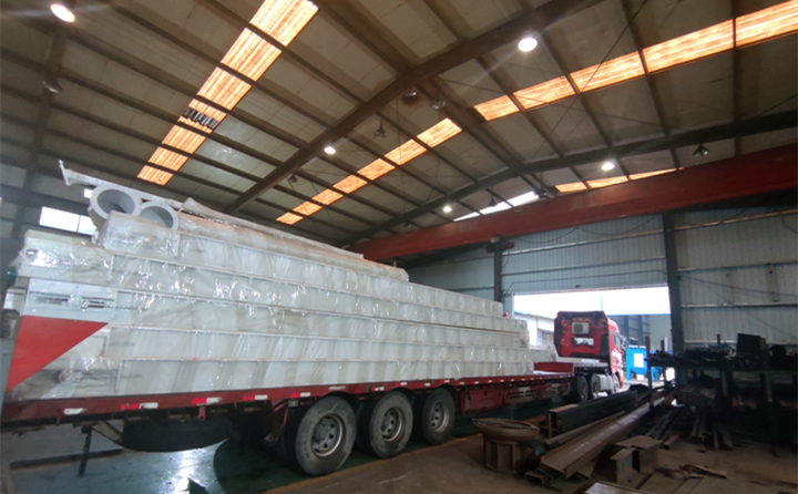 內蒙古顆粒機生產線配套設備裝車完成